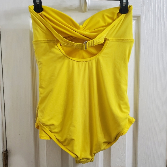 Jantzen Yellow Bathingsuit - Picture 9 of 9